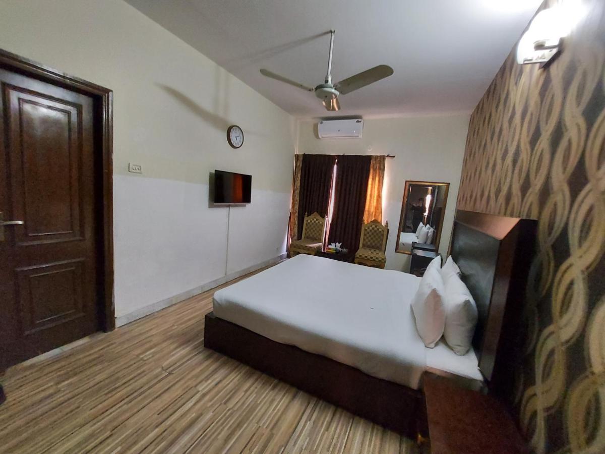 Casa Blanca Boutique Guest House اسلام اباد المظهر الخارجي الصورة