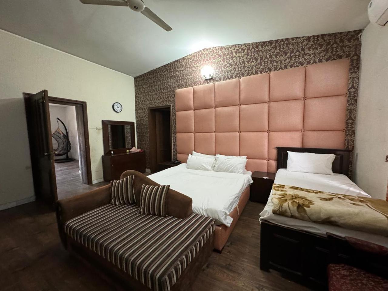 Casa Blanca Boutique Guest House اسلام اباد المظهر الخارجي الصورة